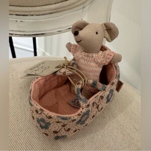 NWT Maileg Baby Mouse in Floral Bassinet - Rose